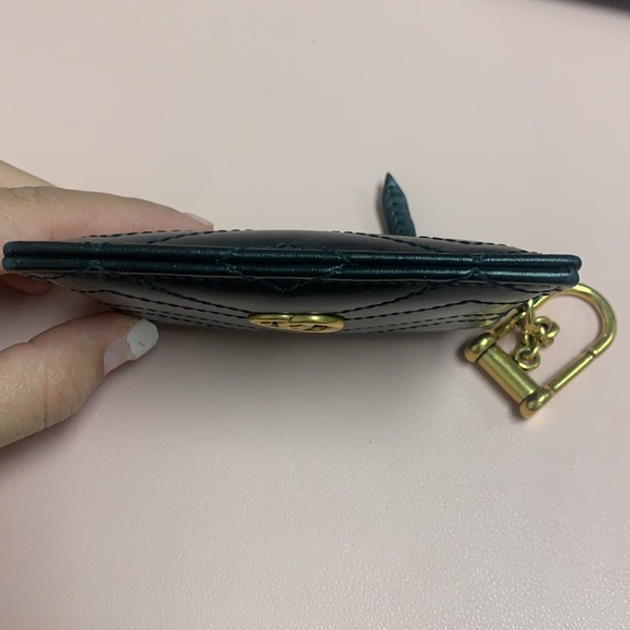 Gucci Marmont Card Holder - Picture 4 of 4
